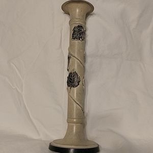 Metal leaf detailed candleholder